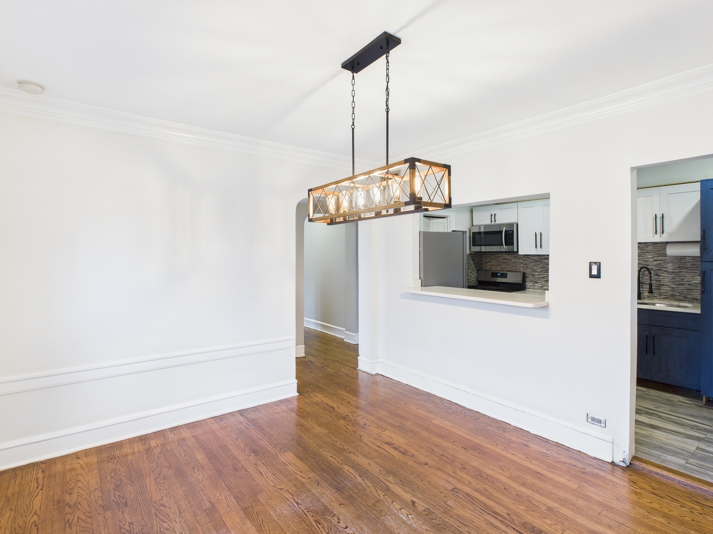 1030 N Austin Boulevard Unit: 2N