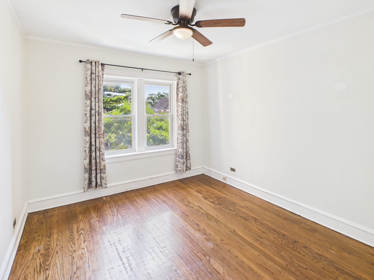 1030 N Austin Boulevard Unit: 2N