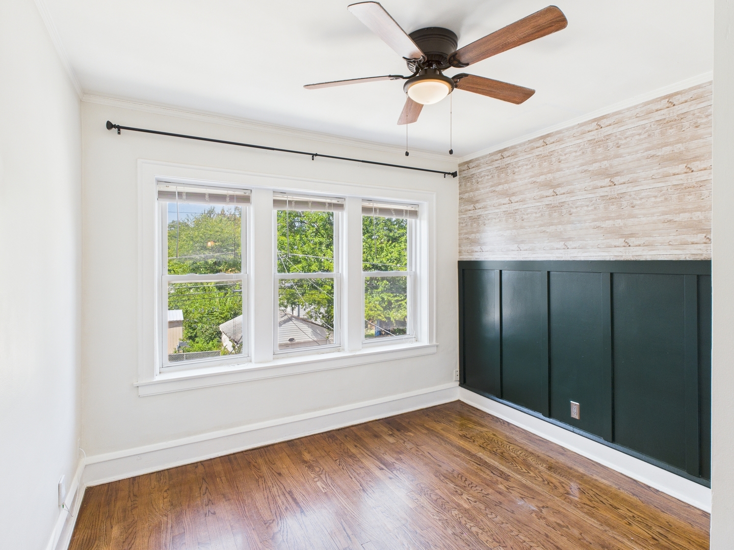 1030 N Austin Boulevard Unit: 2N