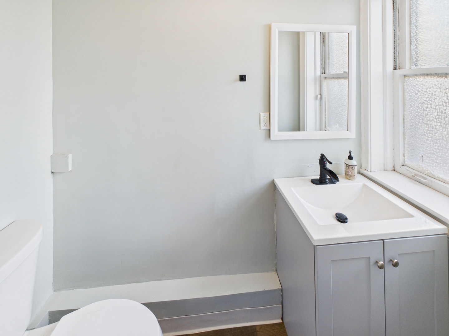 1030 N Austin Boulevard Unit: 2N