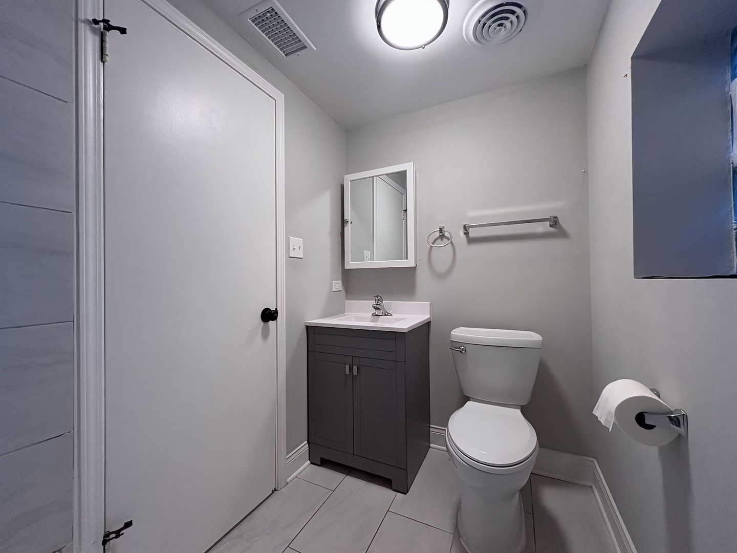 5206 W Eddy Street Unit: G