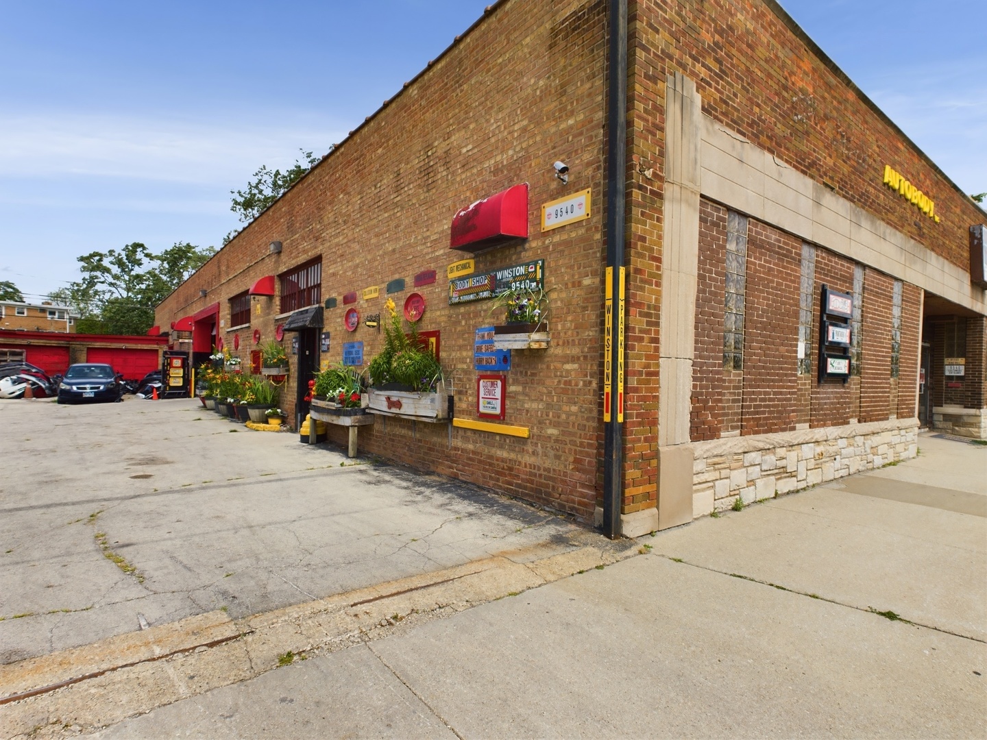 9540 S Vincennes Avenue