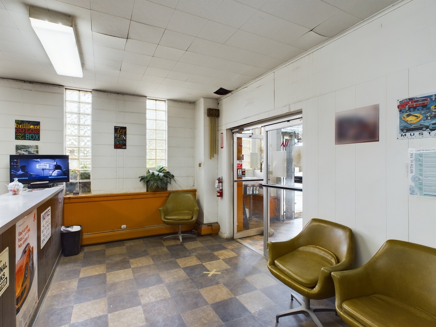 9540 S Vincennes Avenue