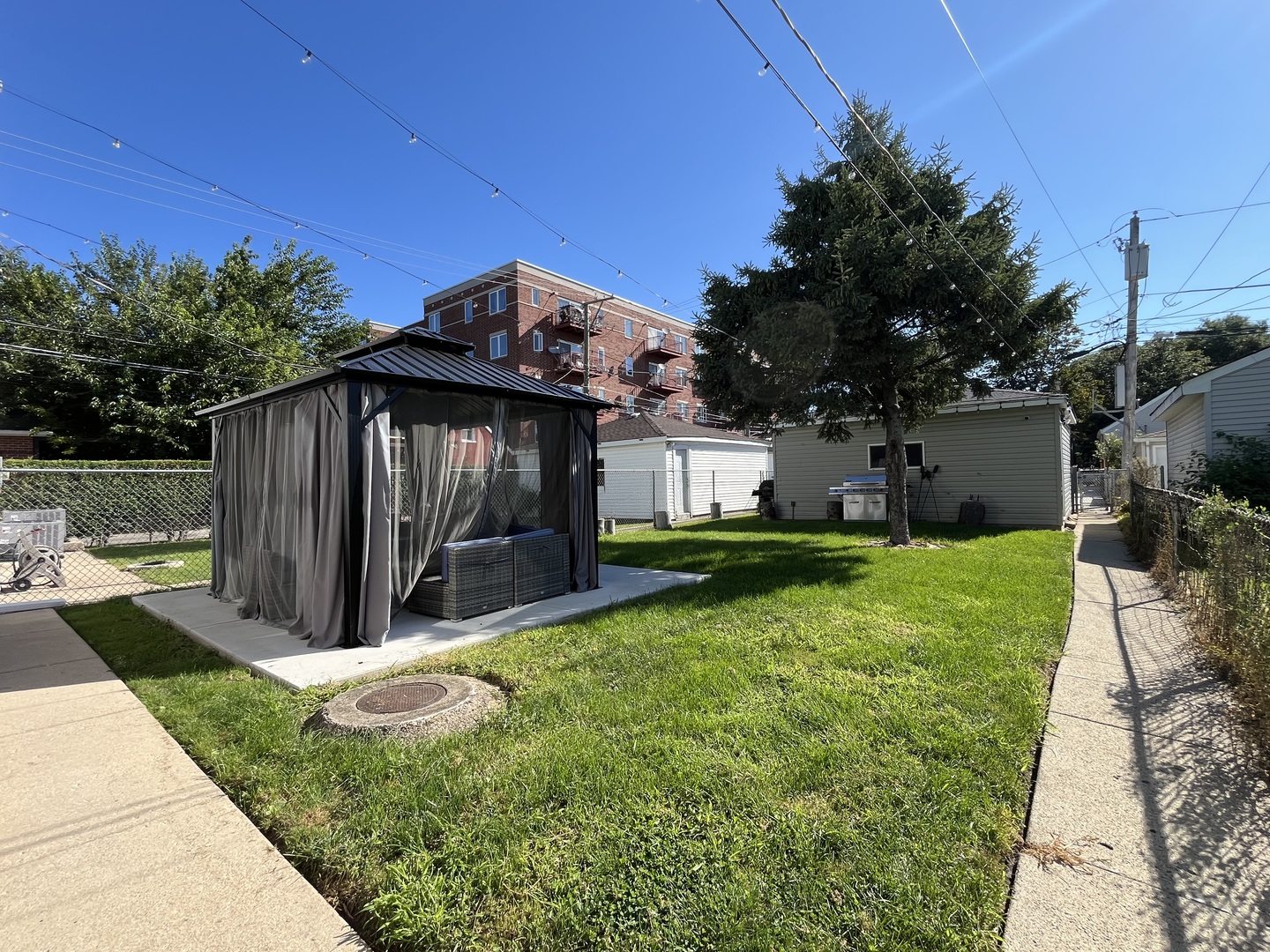 2613 Highland Avenue