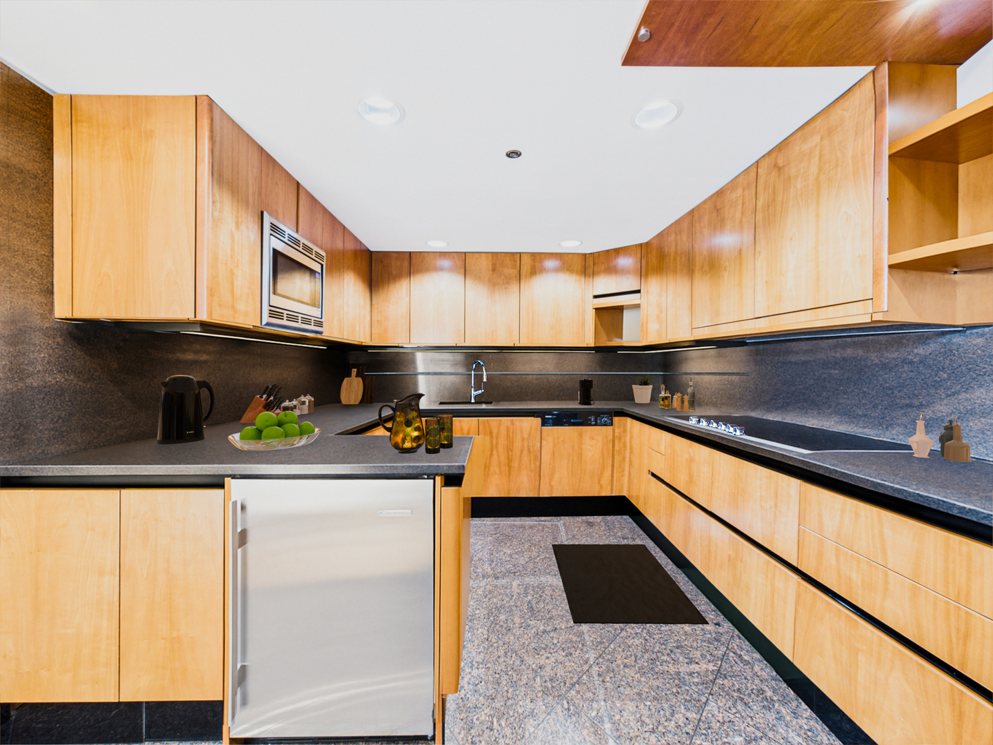 950 N Michigan Avenue Unit: 37F