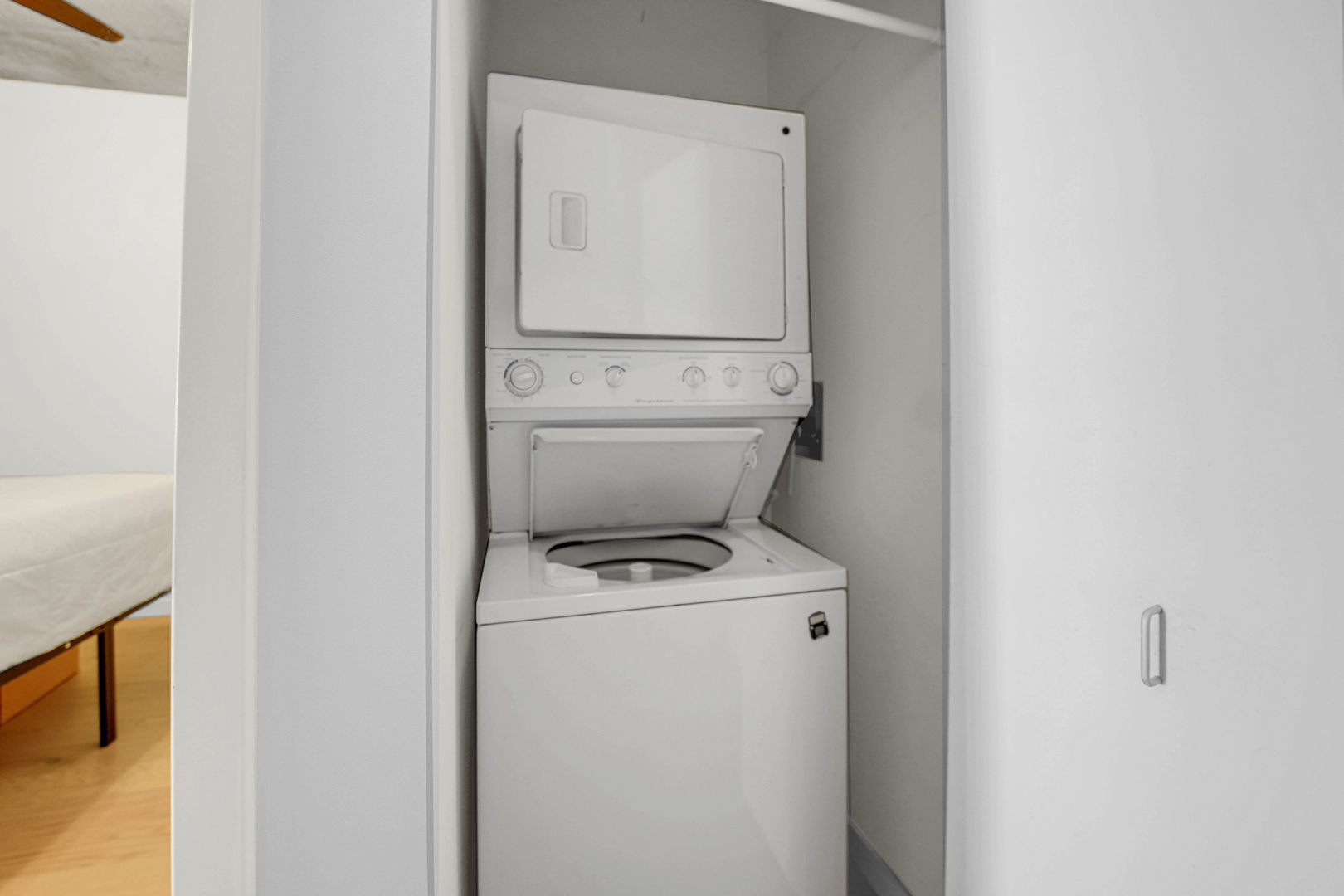 235 W VAN BUREN Street Unit: 2721