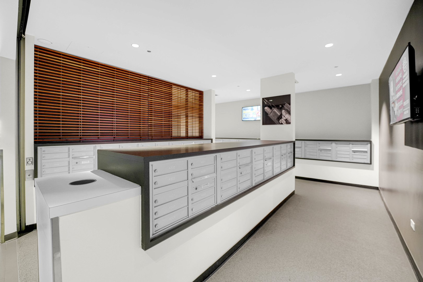 235 W VAN BUREN Street Unit: 2721