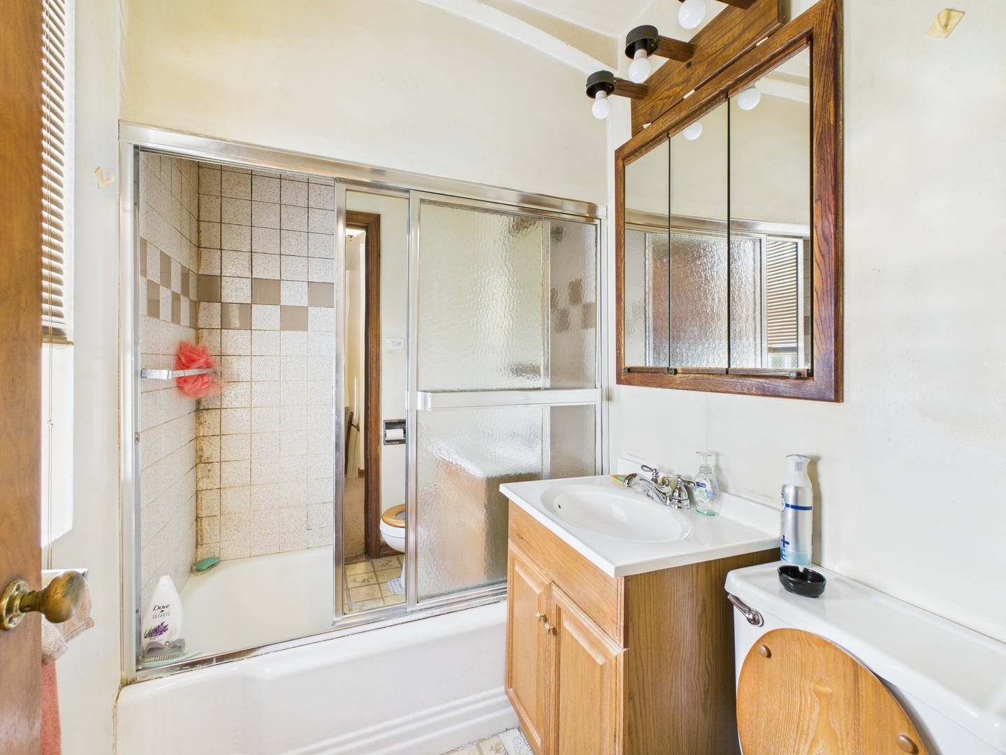 8714 S Merrill Avenue