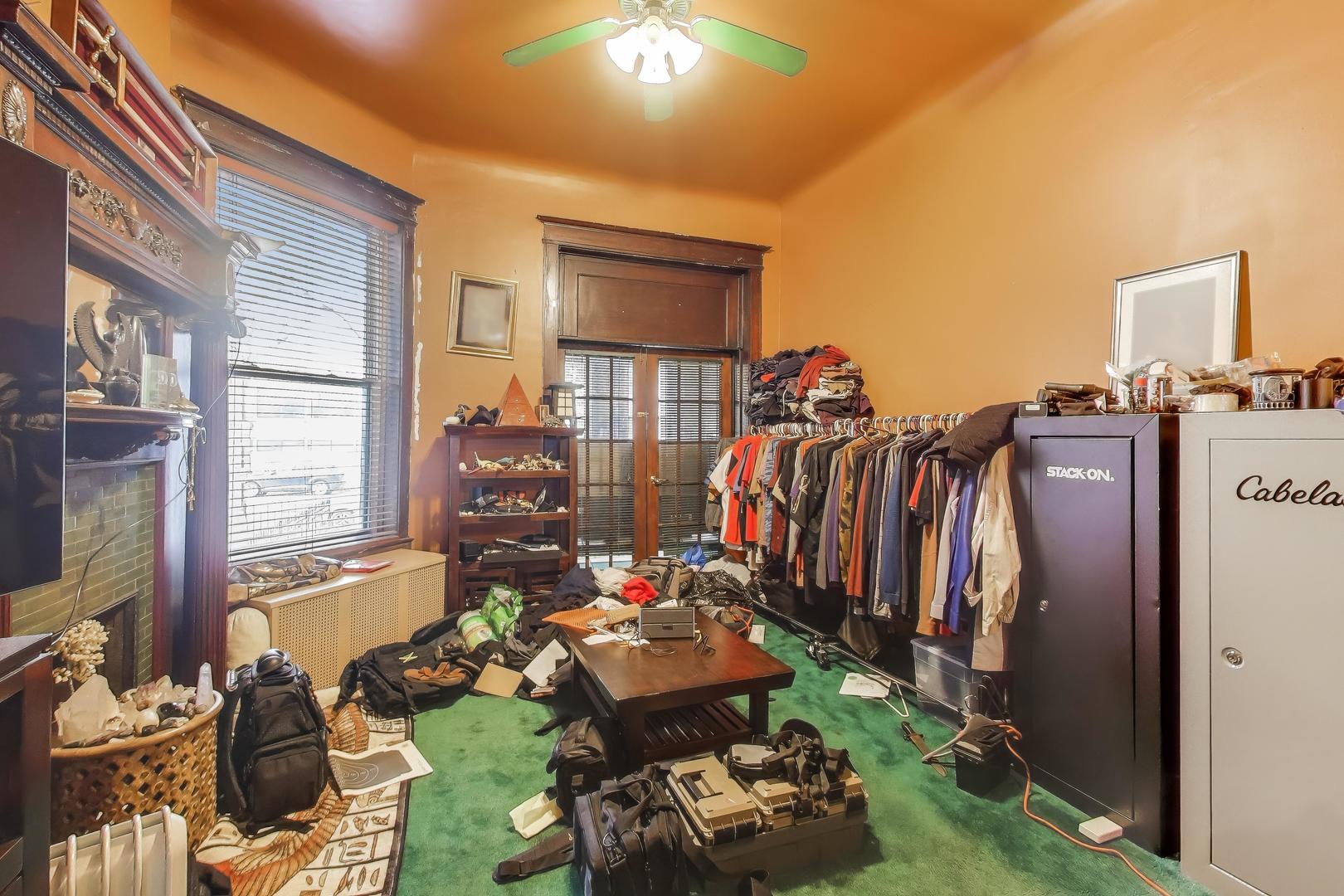 4507 S Michigan Avenue