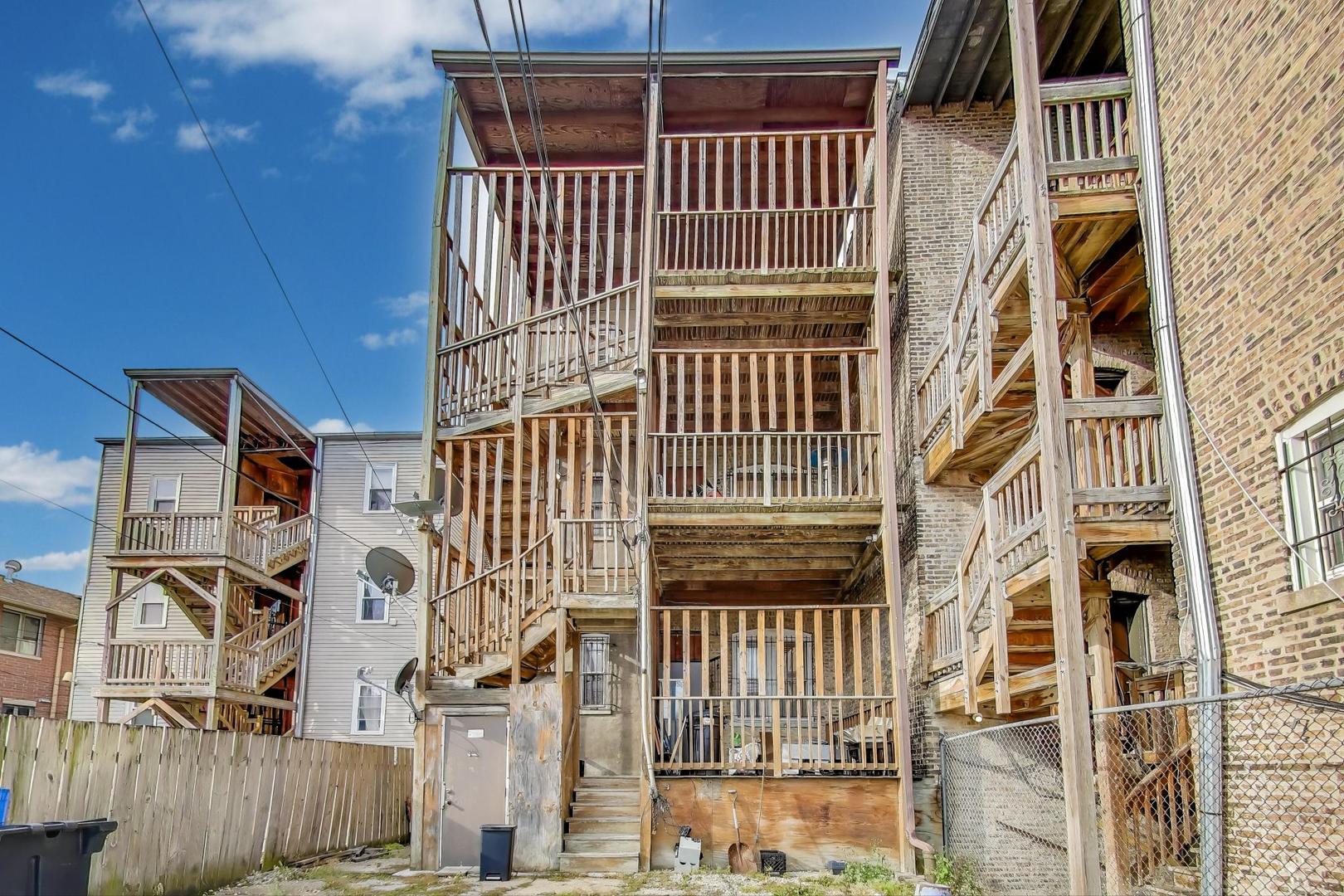 4507 S Michigan Avenue