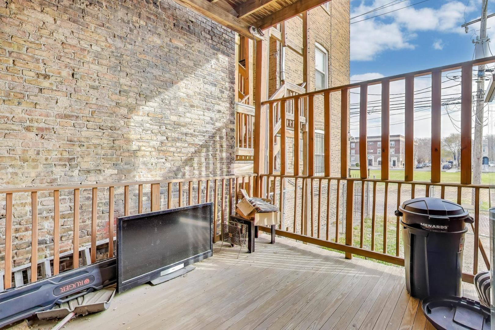 4507 S Michigan Avenue