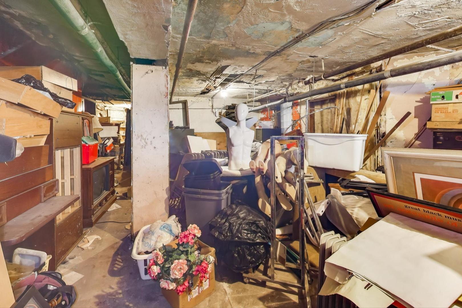 4507 S Michigan Avenue