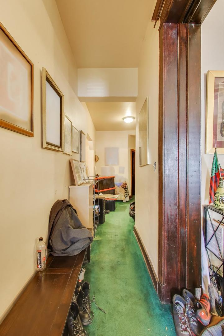 4507 S Michigan Avenue