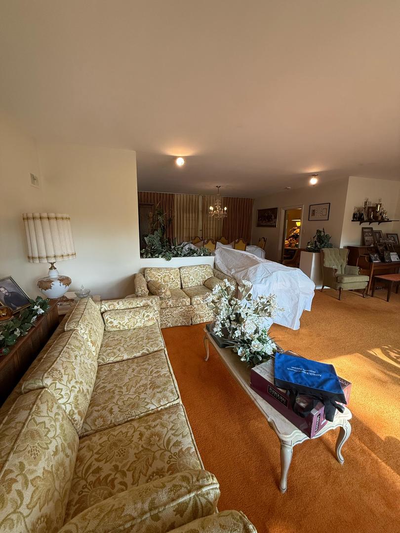 12157 S Perry Avenue