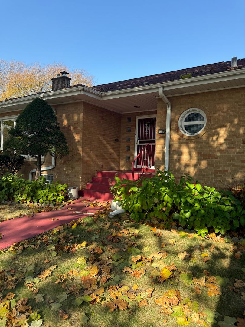 12157 S Perry Avenue