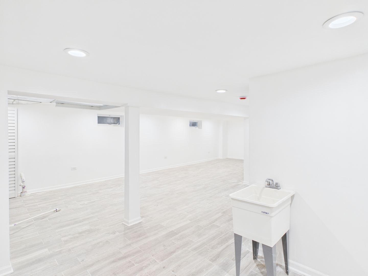 10036 S Saint Lawrence Avenue