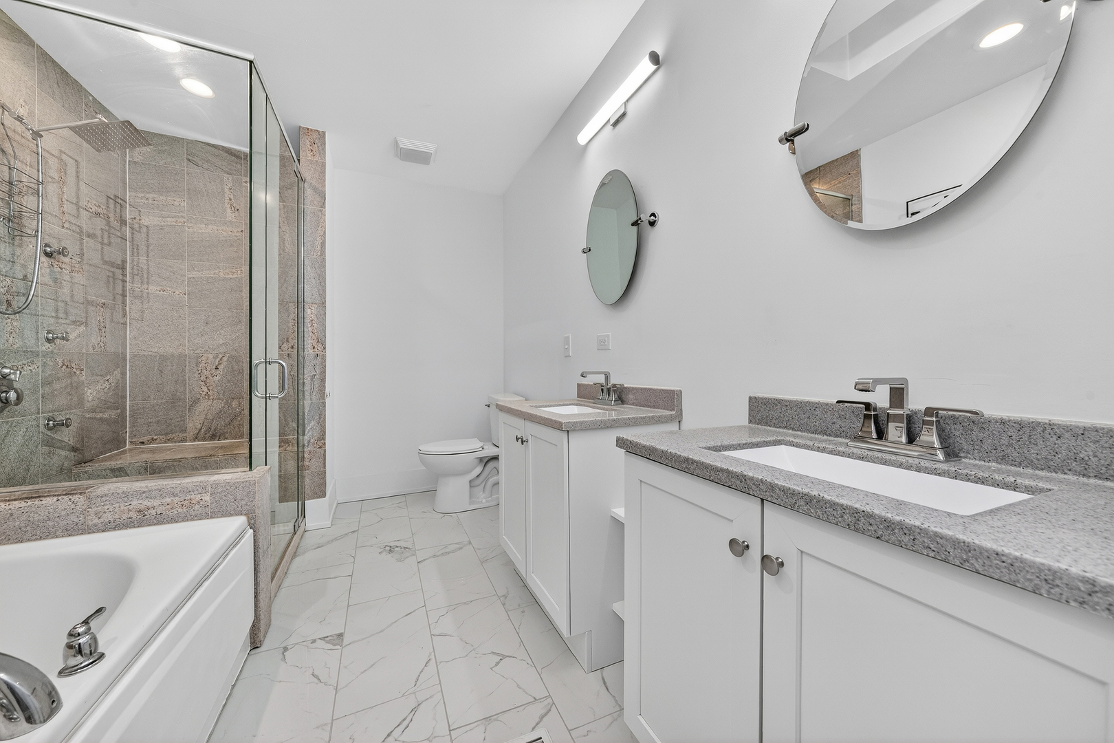 626 E Oakwood Boulevard