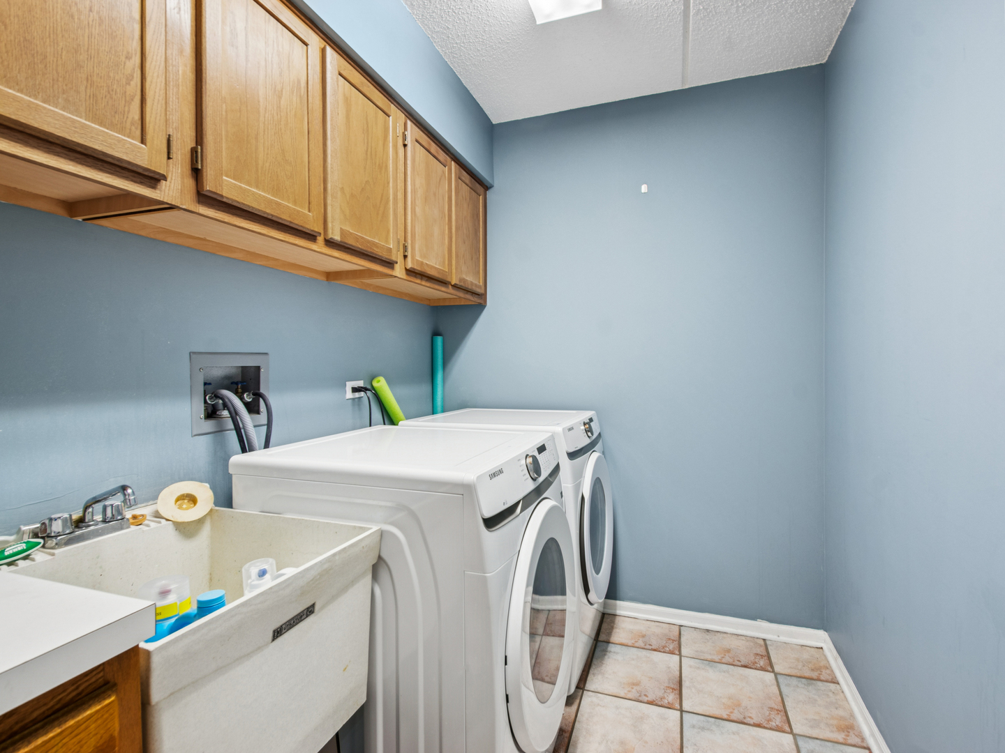 6400 W Berteau Avenue Unit: 308