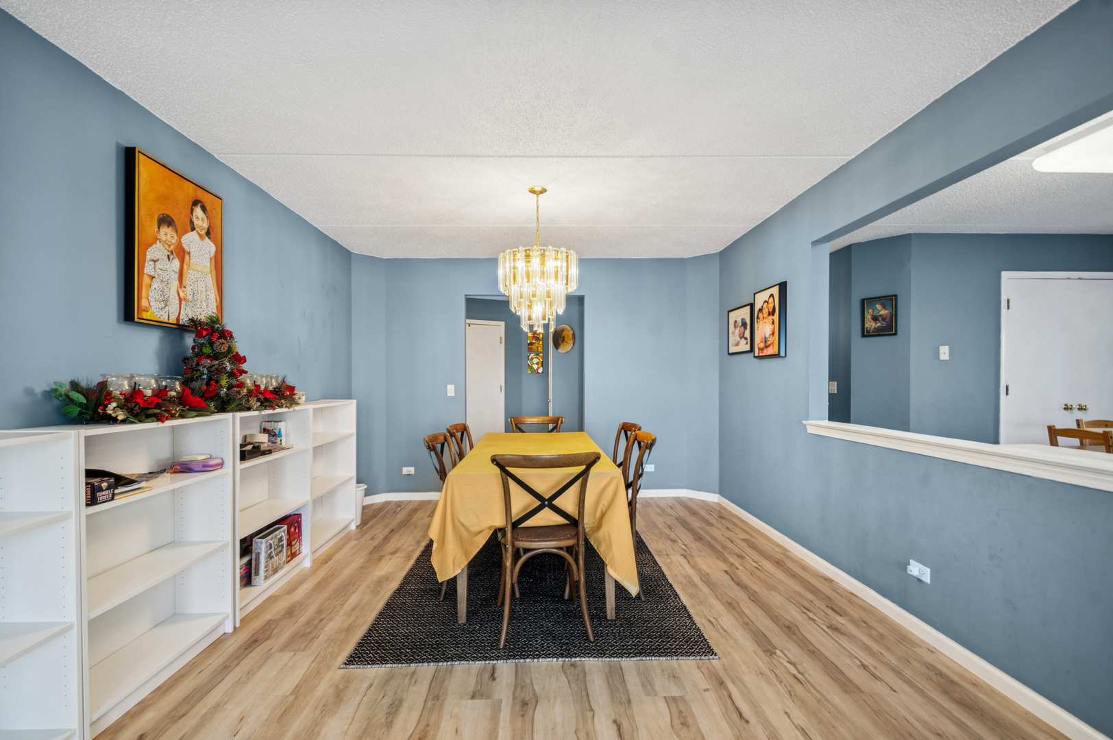 6400 W Berteau Avenue Unit: 308