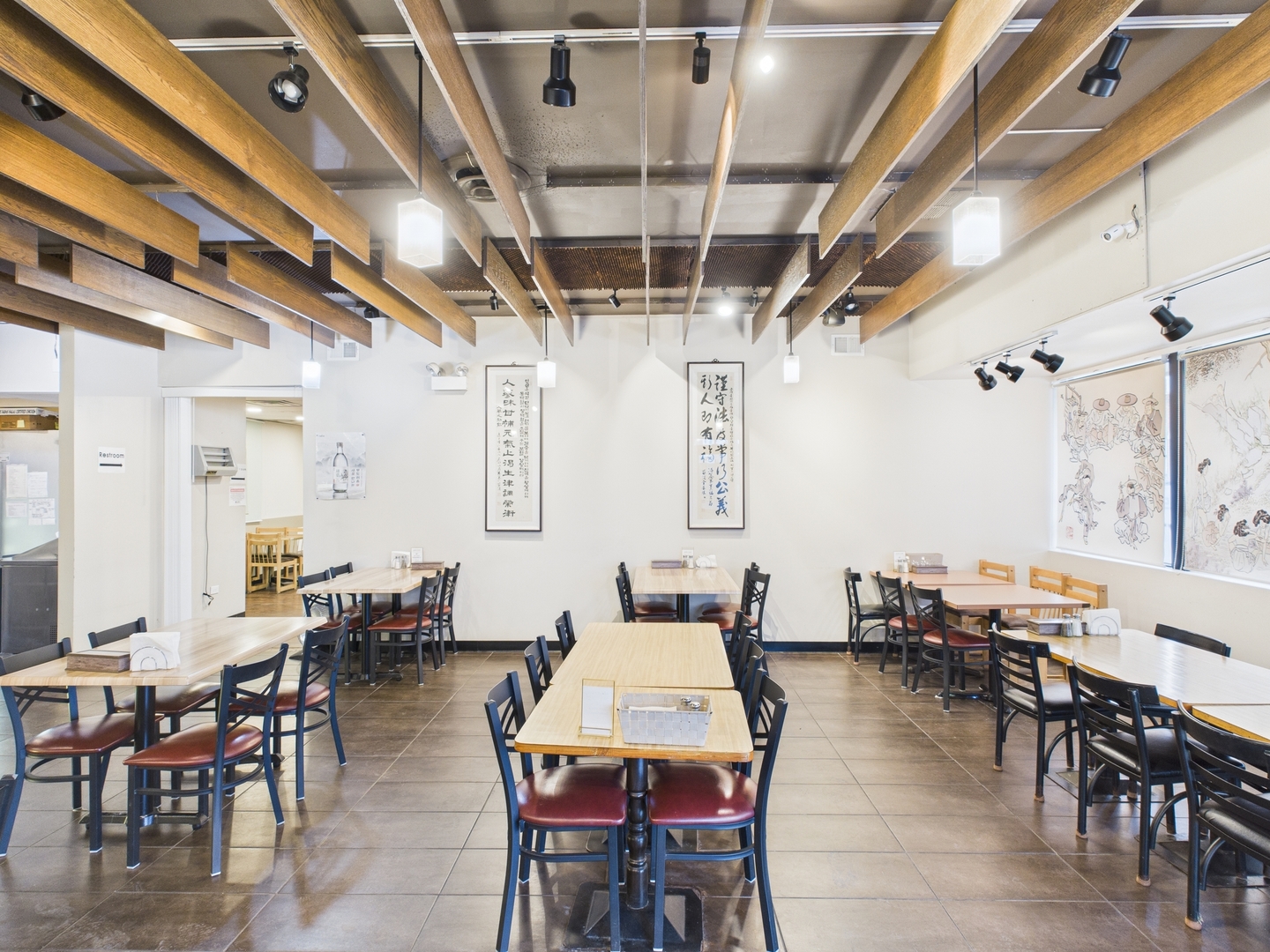 4203 W Lawrence Avenue