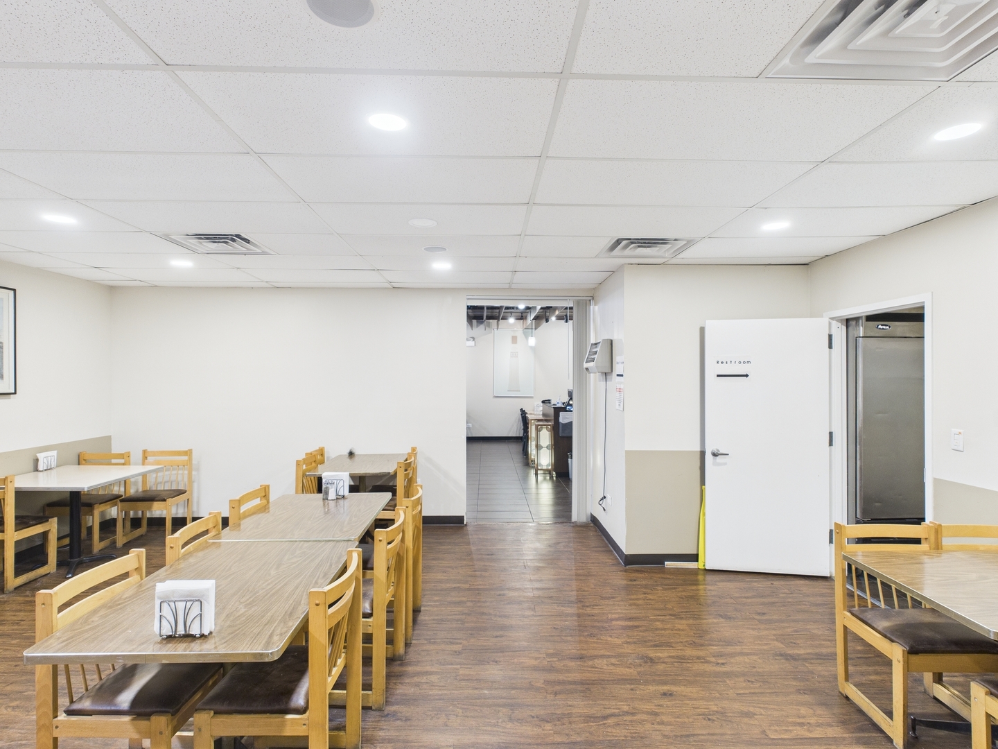 4203 W Lawrence Avenue