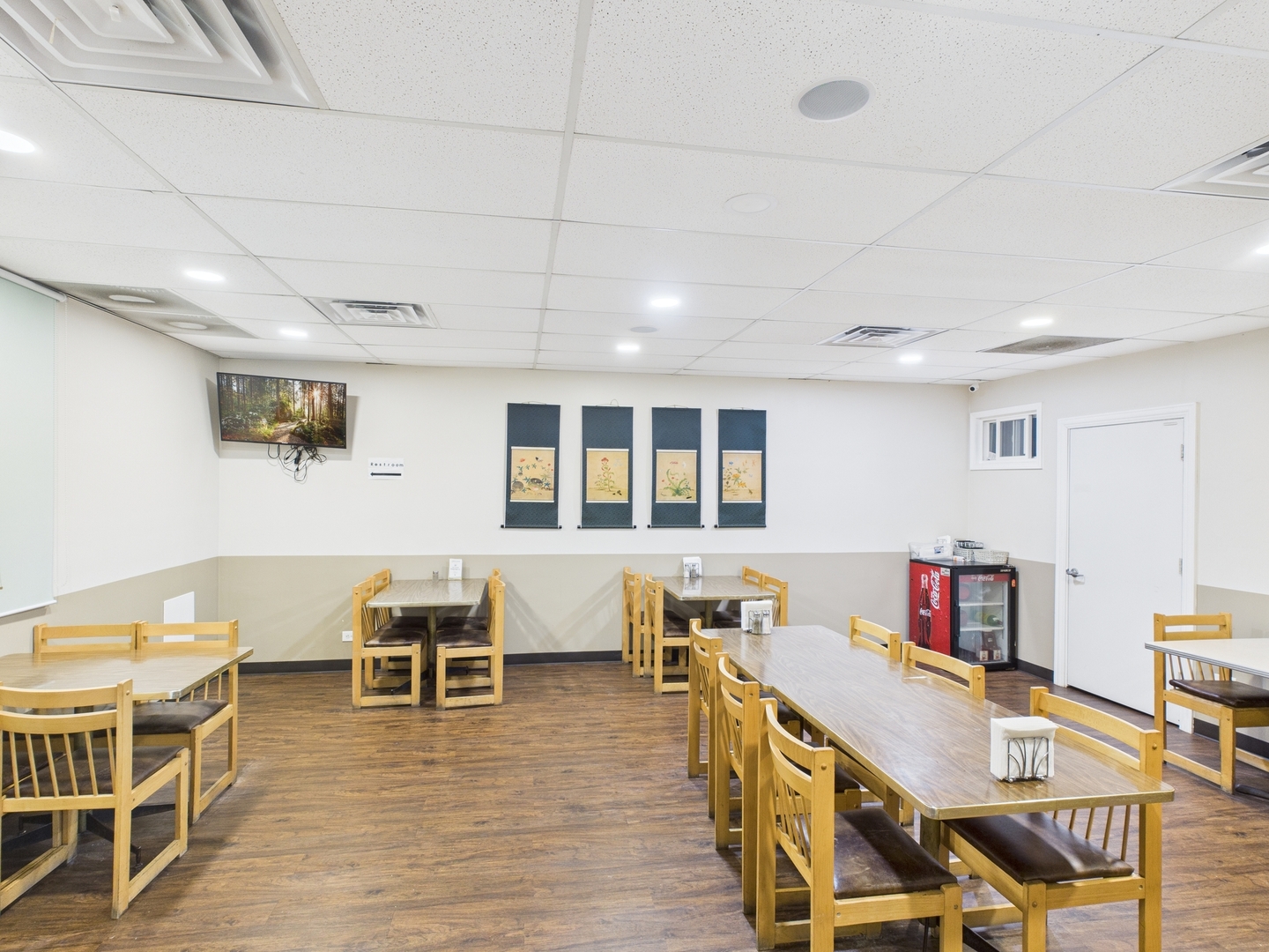 4203 W Lawrence Avenue