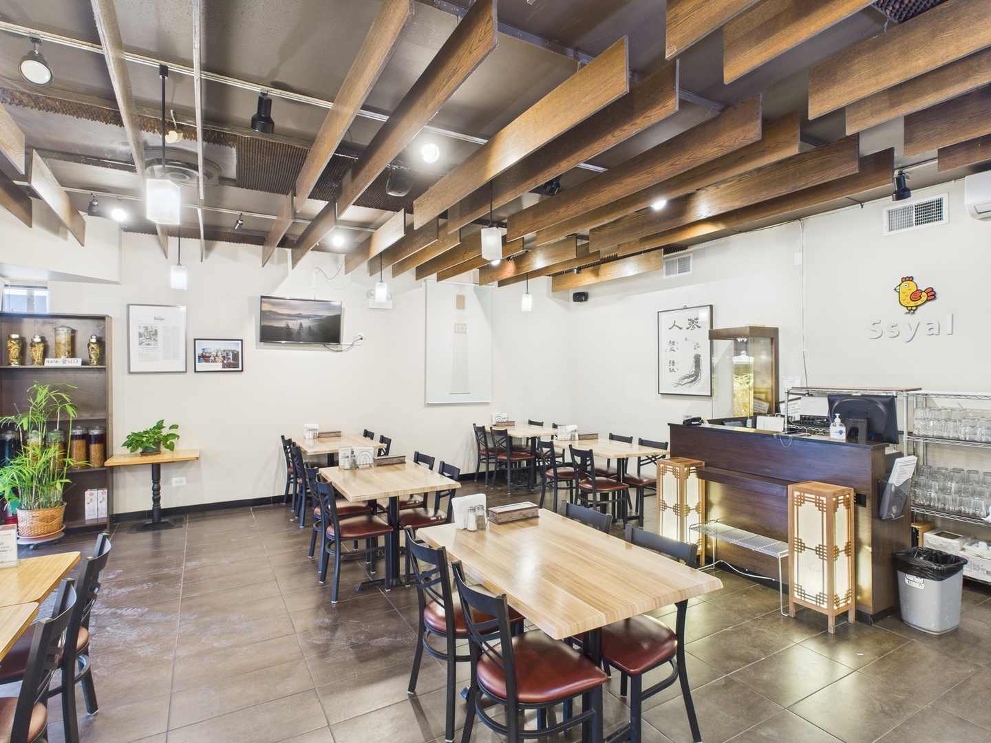 4203 W Lawrence Avenue