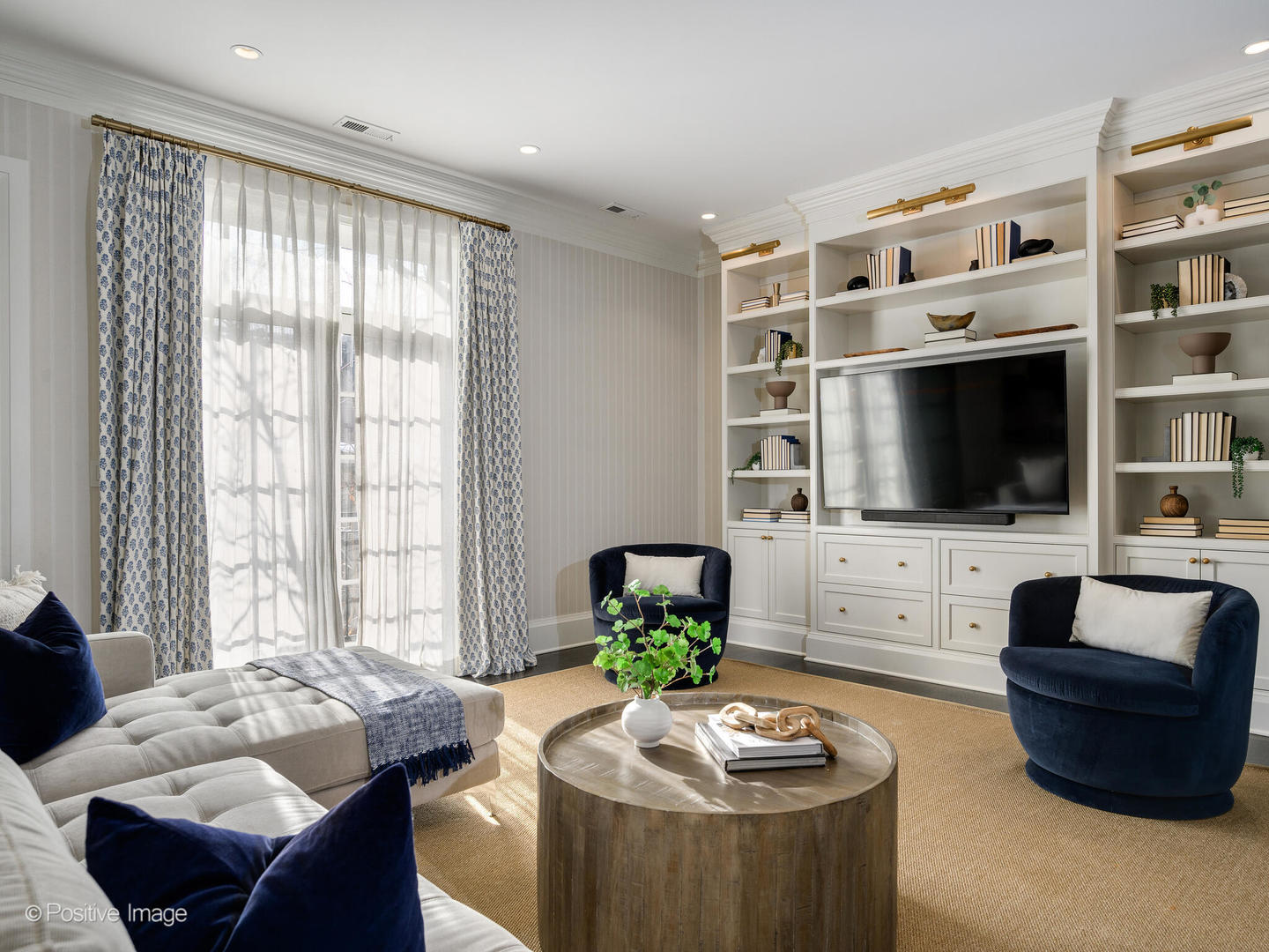 1919 N SHEFFIELD Avenue Unit: 2