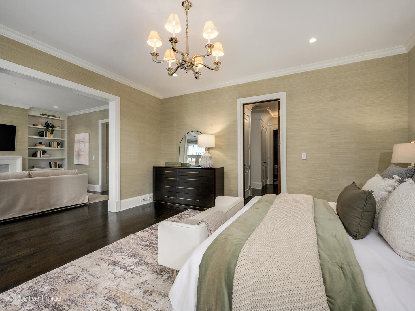 1919 N SHEFFIELD Avenue Unit: 2