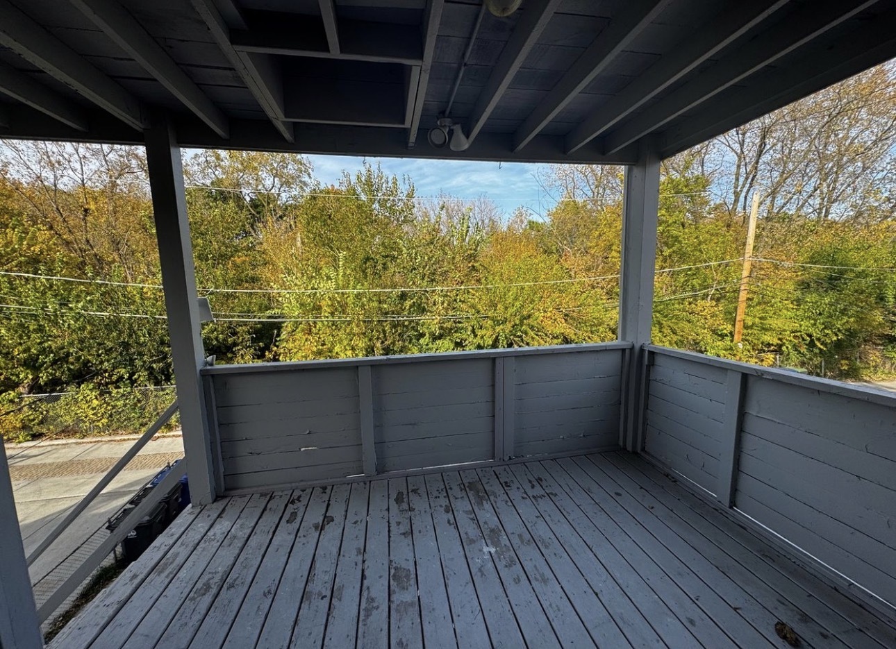 725 BRUMMEL Street Unit: 2