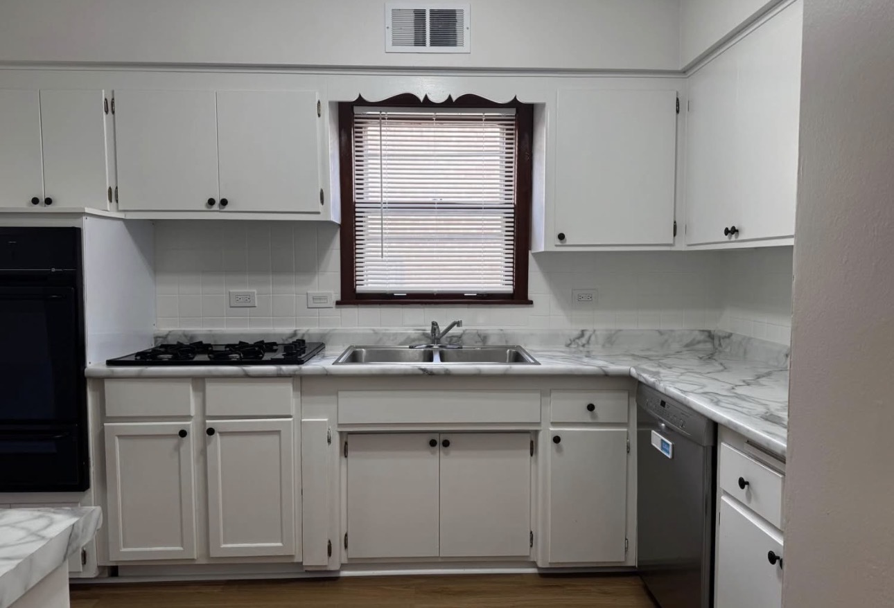 725 BRUMMEL Street Unit: 2