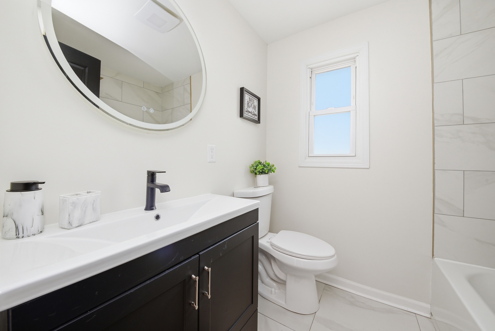 11603 S Loomis Street