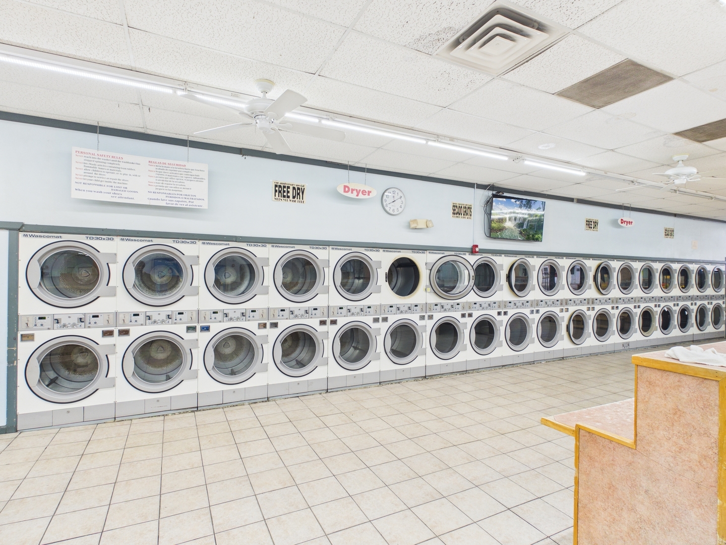 222-232 W Galena Boulevard