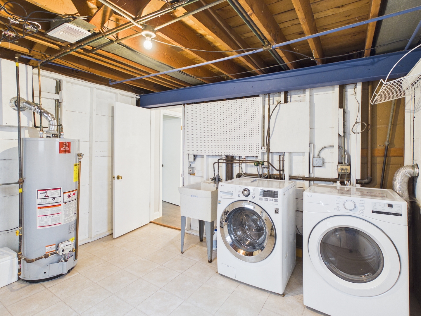 1605 E Frederick Street