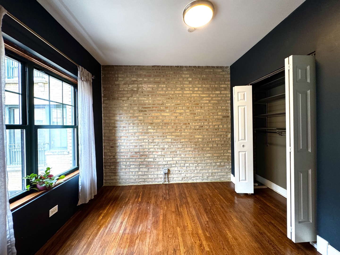 7031 N Sheridan Road Unit: 2E