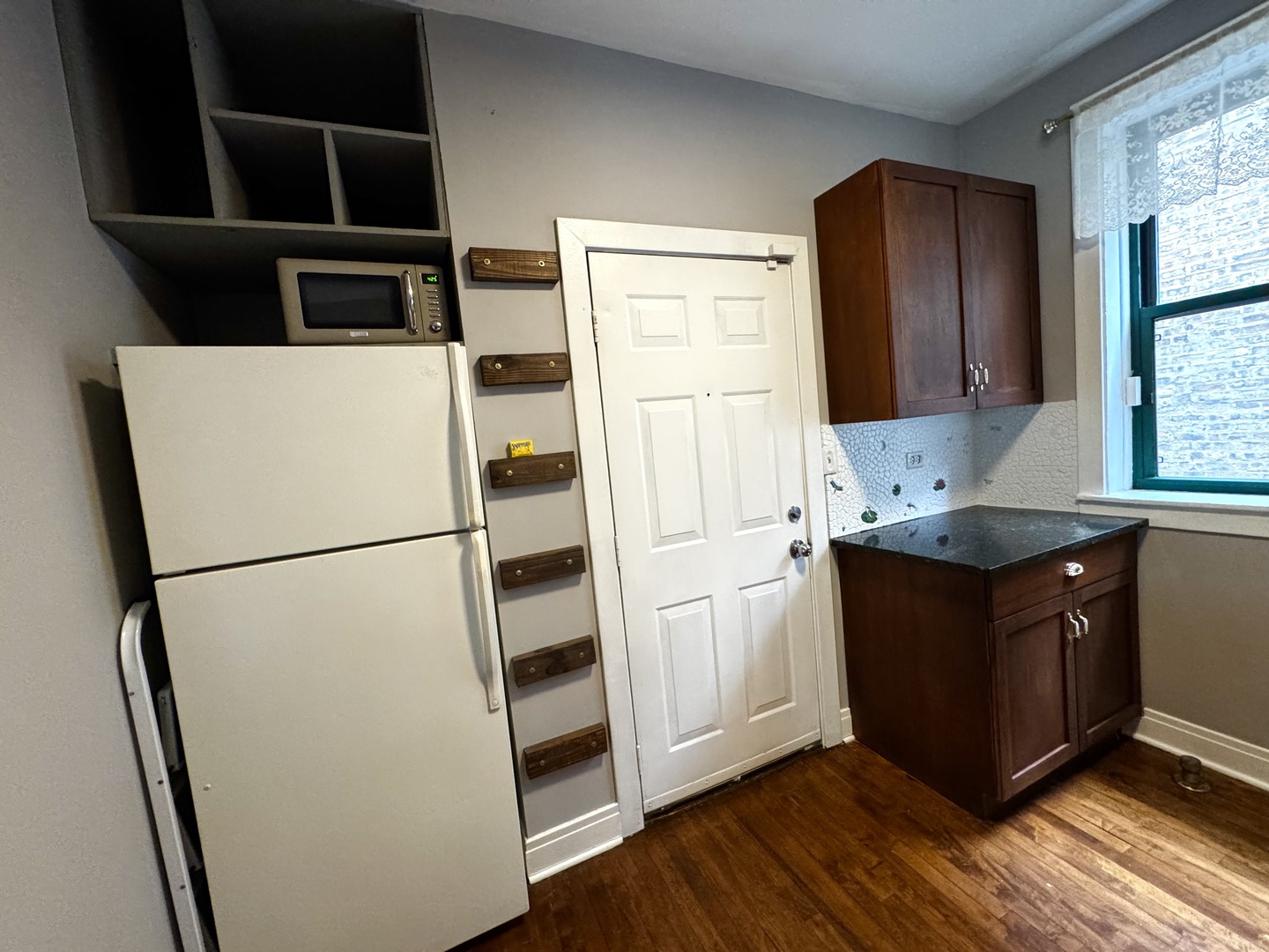 7031 N Sheridan Road Unit: 2E