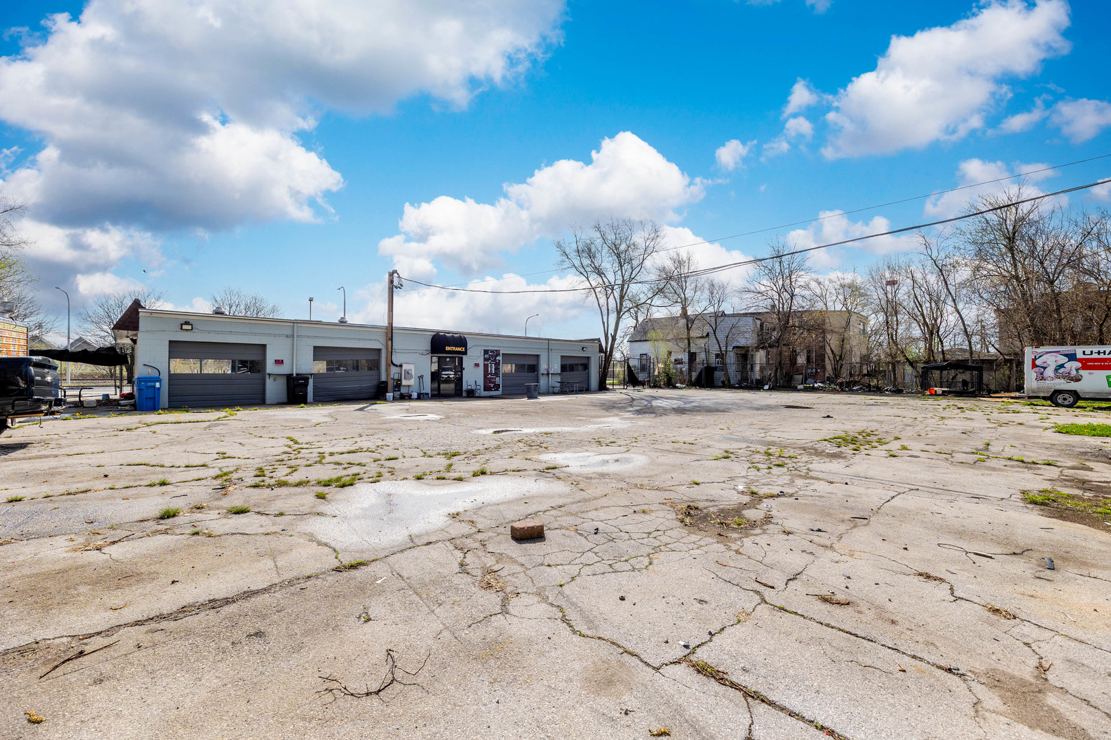 10620 S Vincennes Avenue