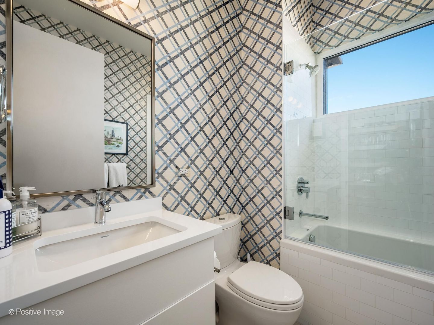 1311 N Wicker Park Avenue Unit: PH