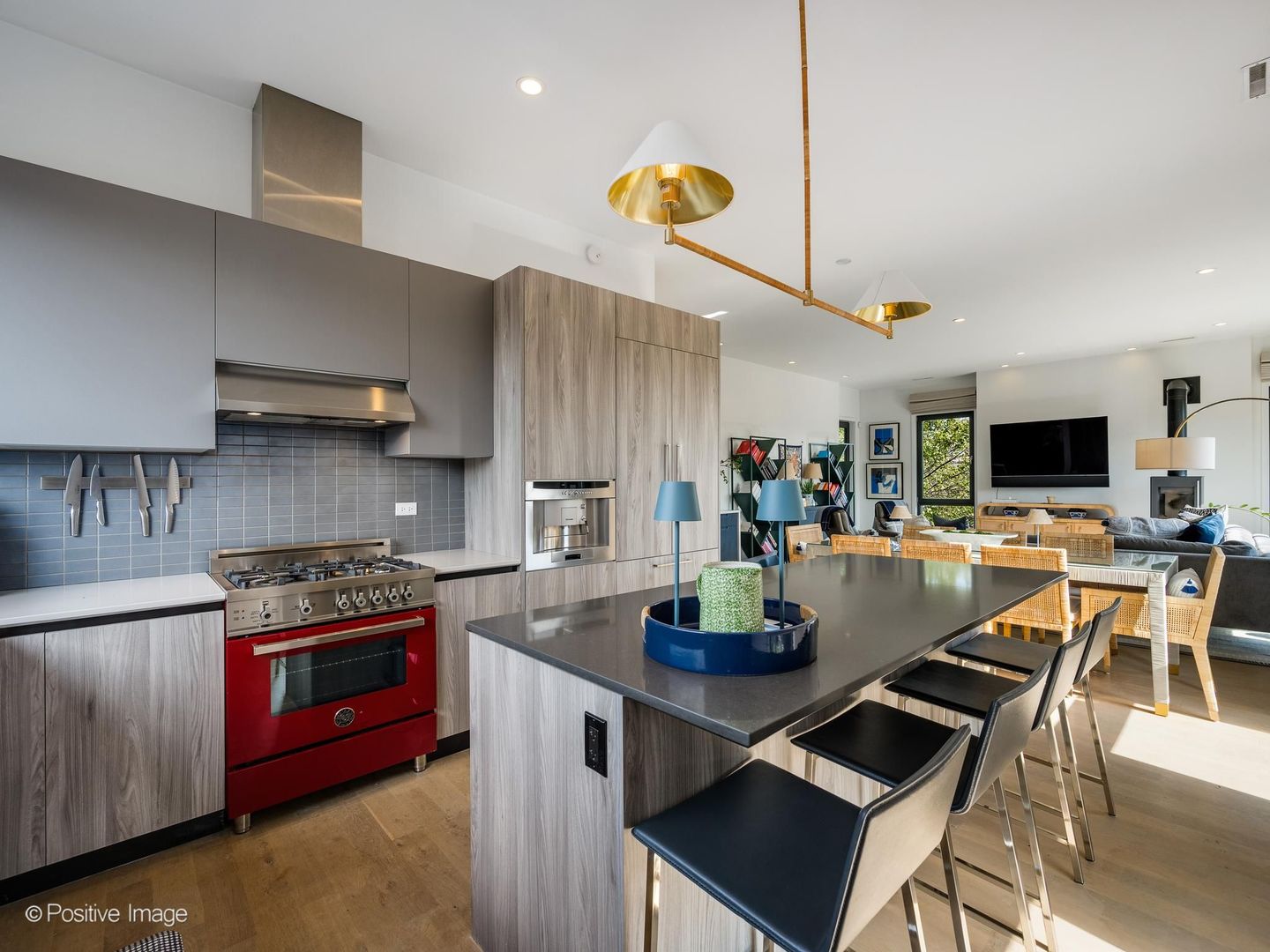 1311 N Wicker Park Avenue Unit: PH