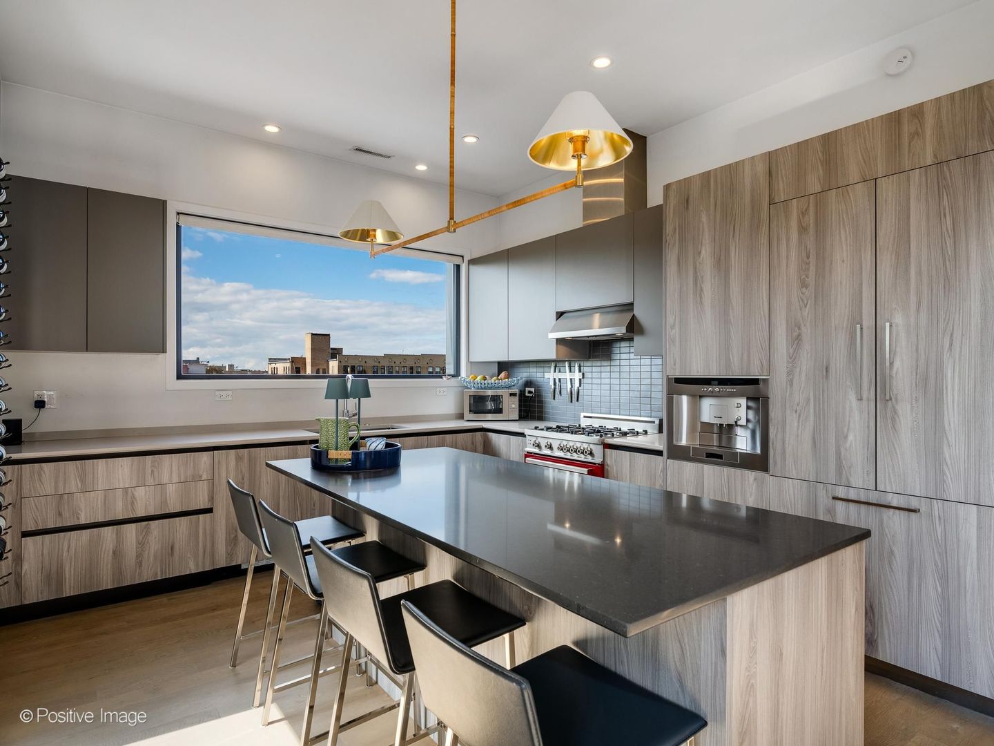 1311 N Wicker Park Avenue Unit: PH