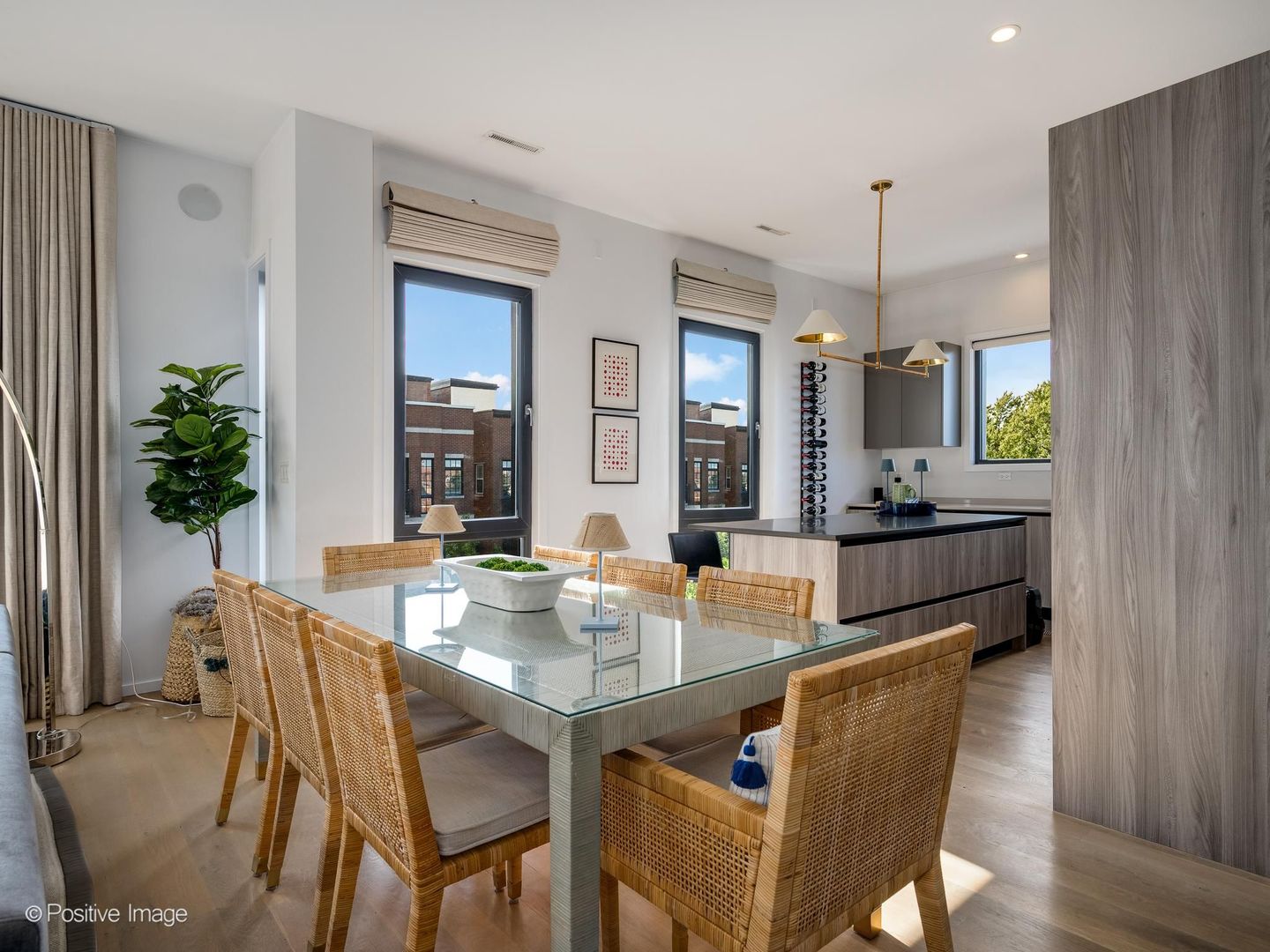 1311 N Wicker Park Avenue Unit: PH