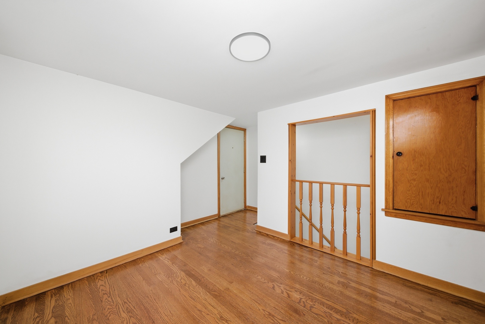 18409 Oakwood Avenue