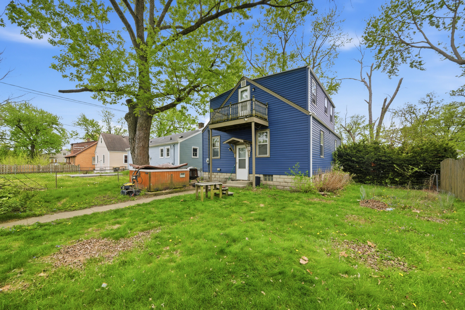 18409 Oakwood Avenue