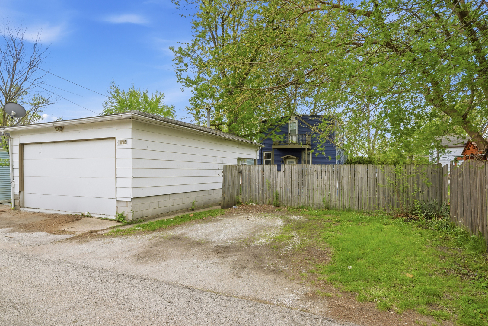 18409 Oakwood Avenue