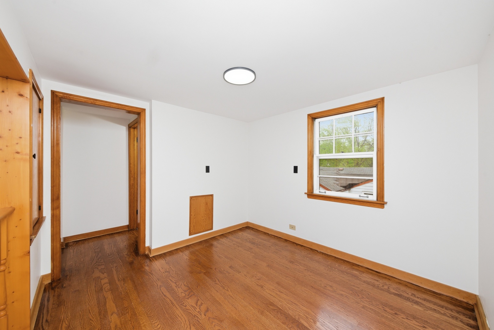 18409 Oakwood Avenue