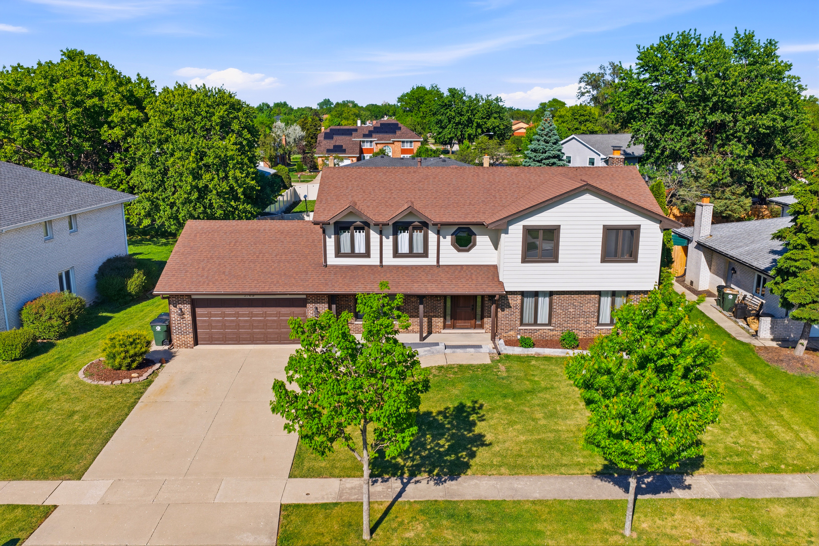 6723 Kingswood Road