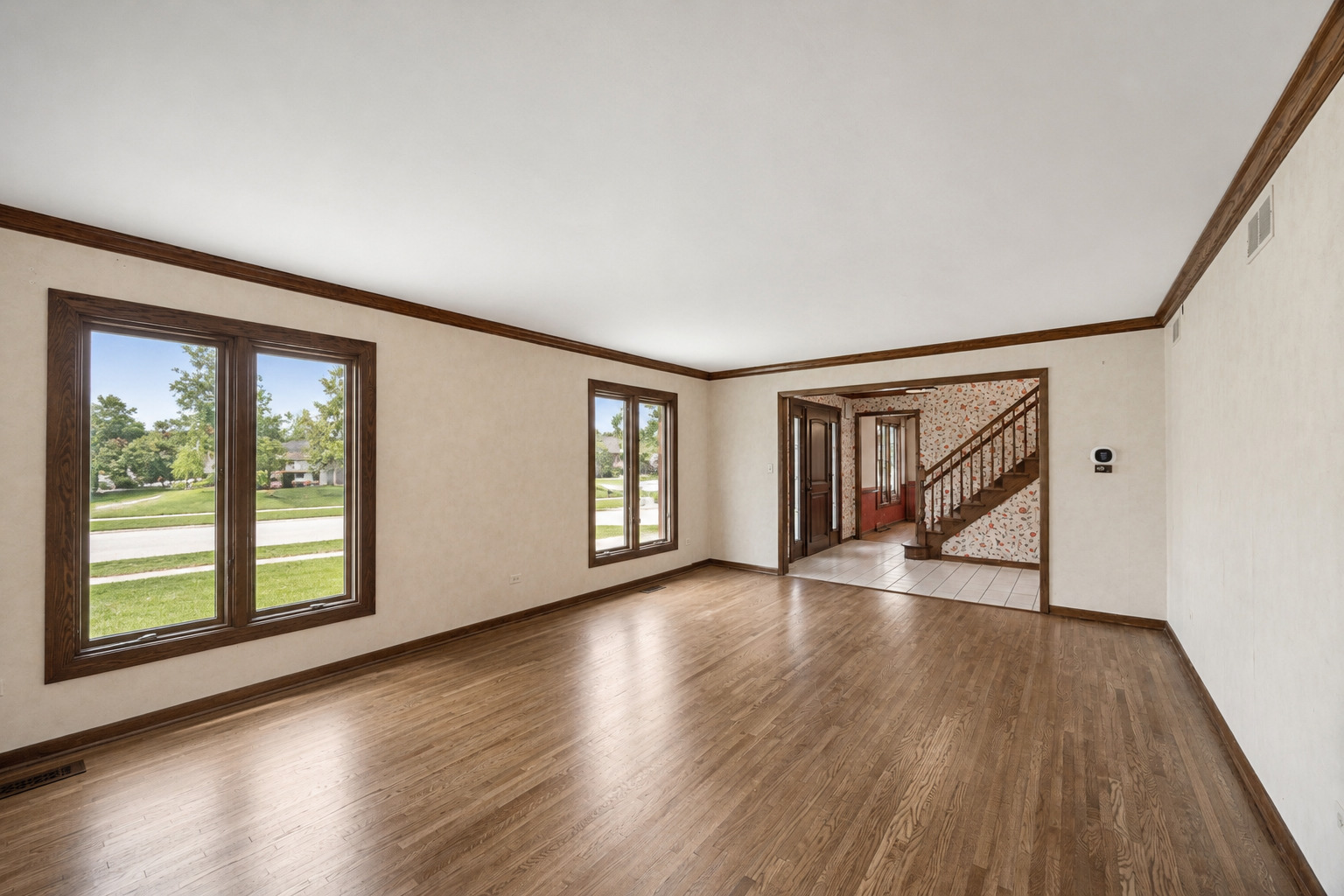 6723 Kingswood Road