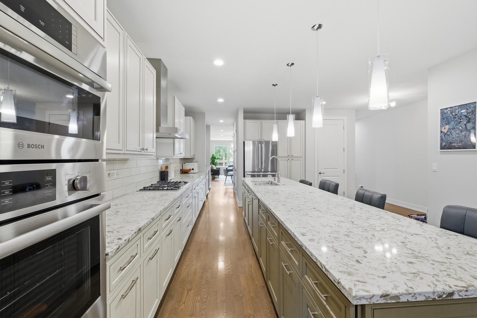 2743 N Ashland Avenue Unit: 1S