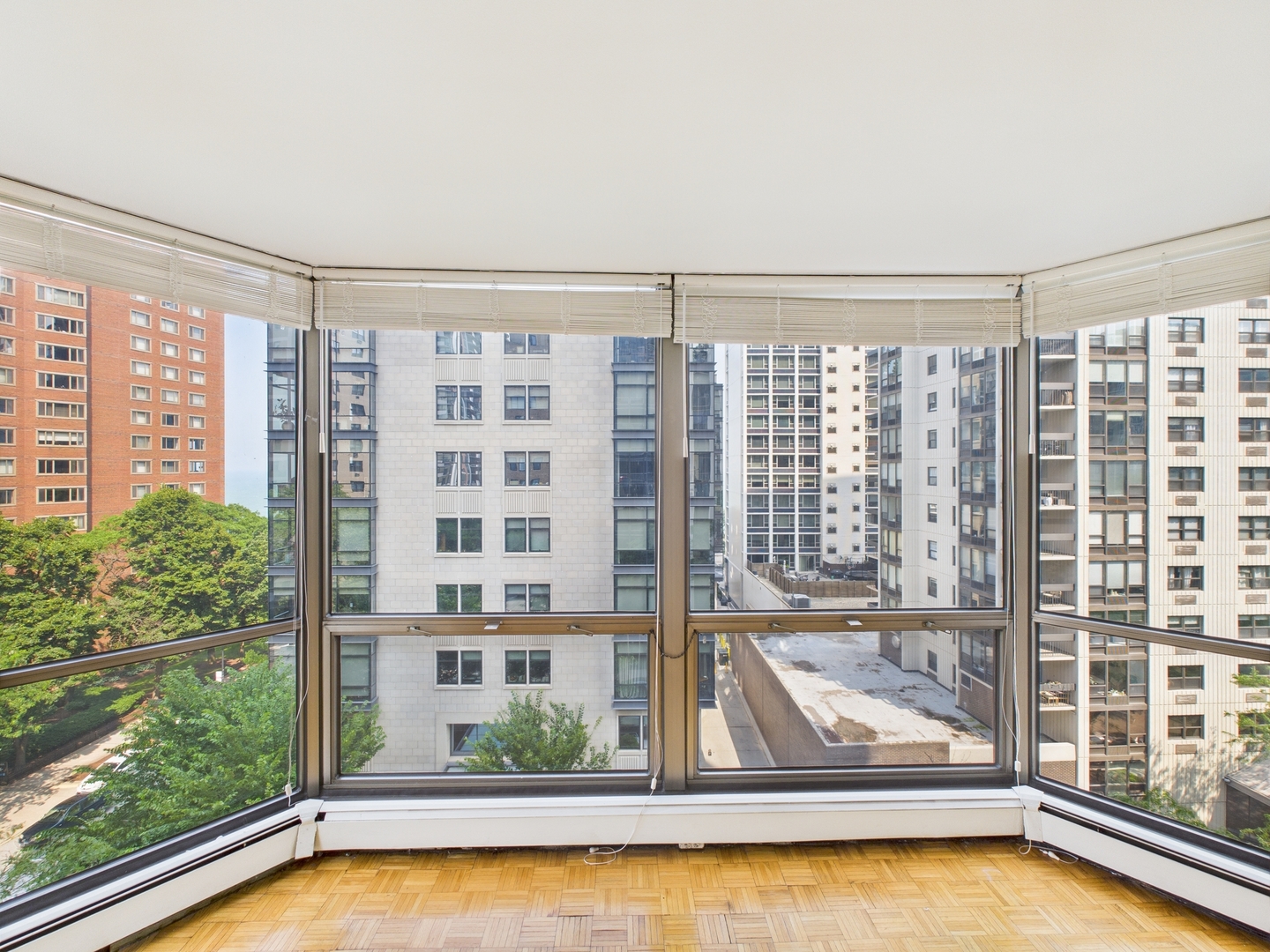 1310 N Ritchie Court Unit: 7D