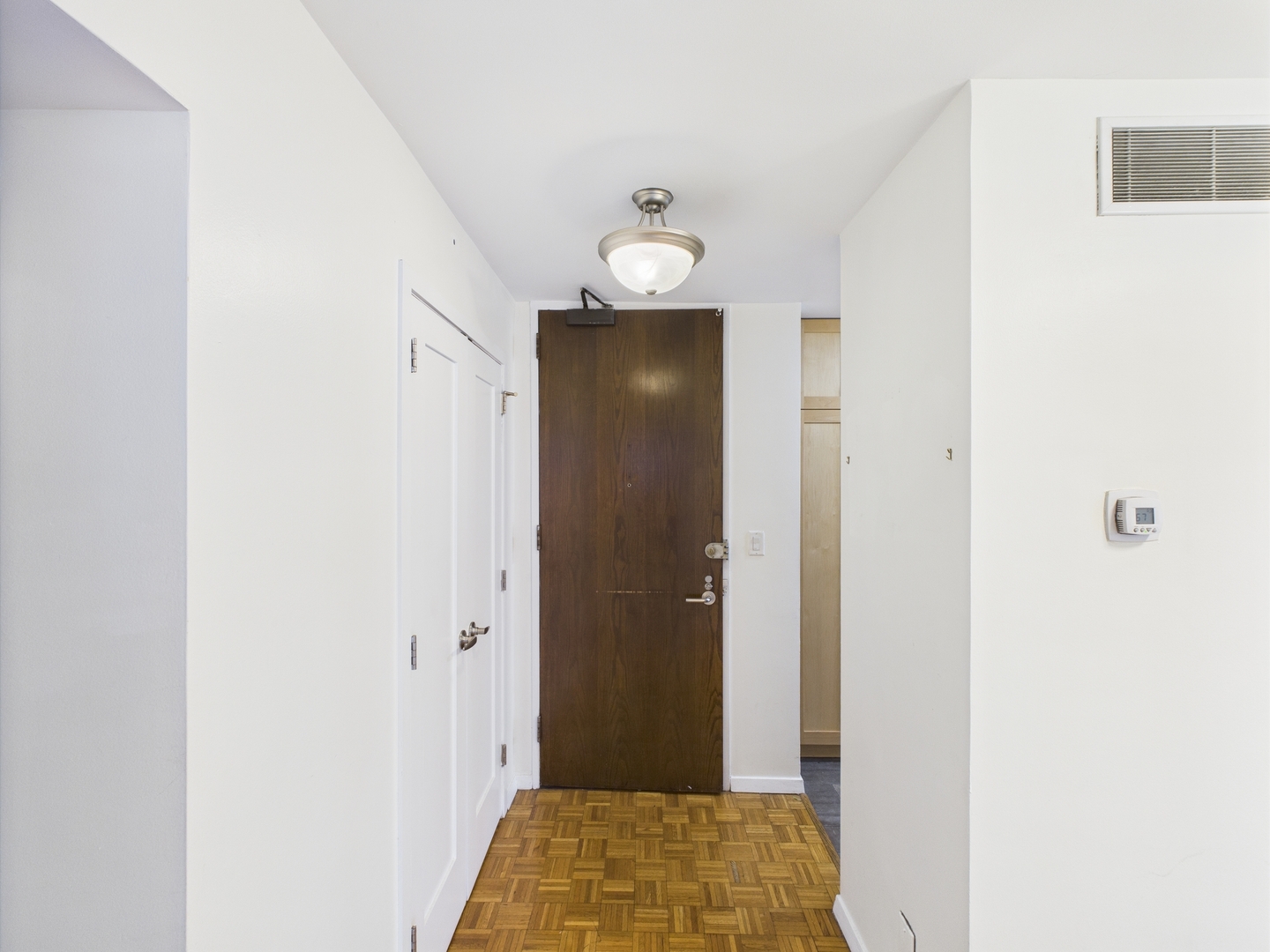 1310 N Ritchie Court Unit: 7D
